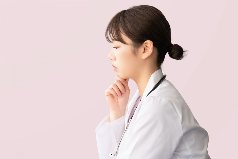 医師